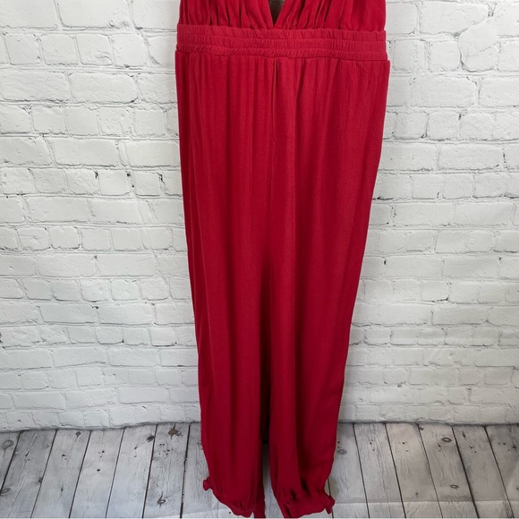 NEW LULUS Lolinda Berry Red Convertible Halter Jumpsuit Size Medium - Picture 6 of 10